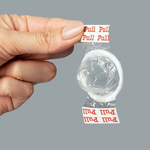 UNIQ PULL CON TIRAS PRESERVATIVO SIN LATEX 3UDS