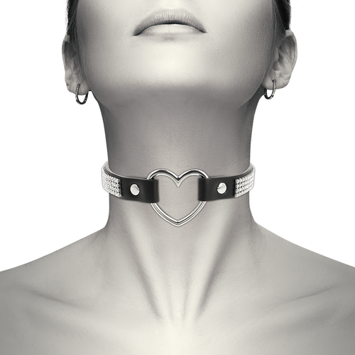 COQUETTE CHOKER CUERO VEGANO - CORAZON